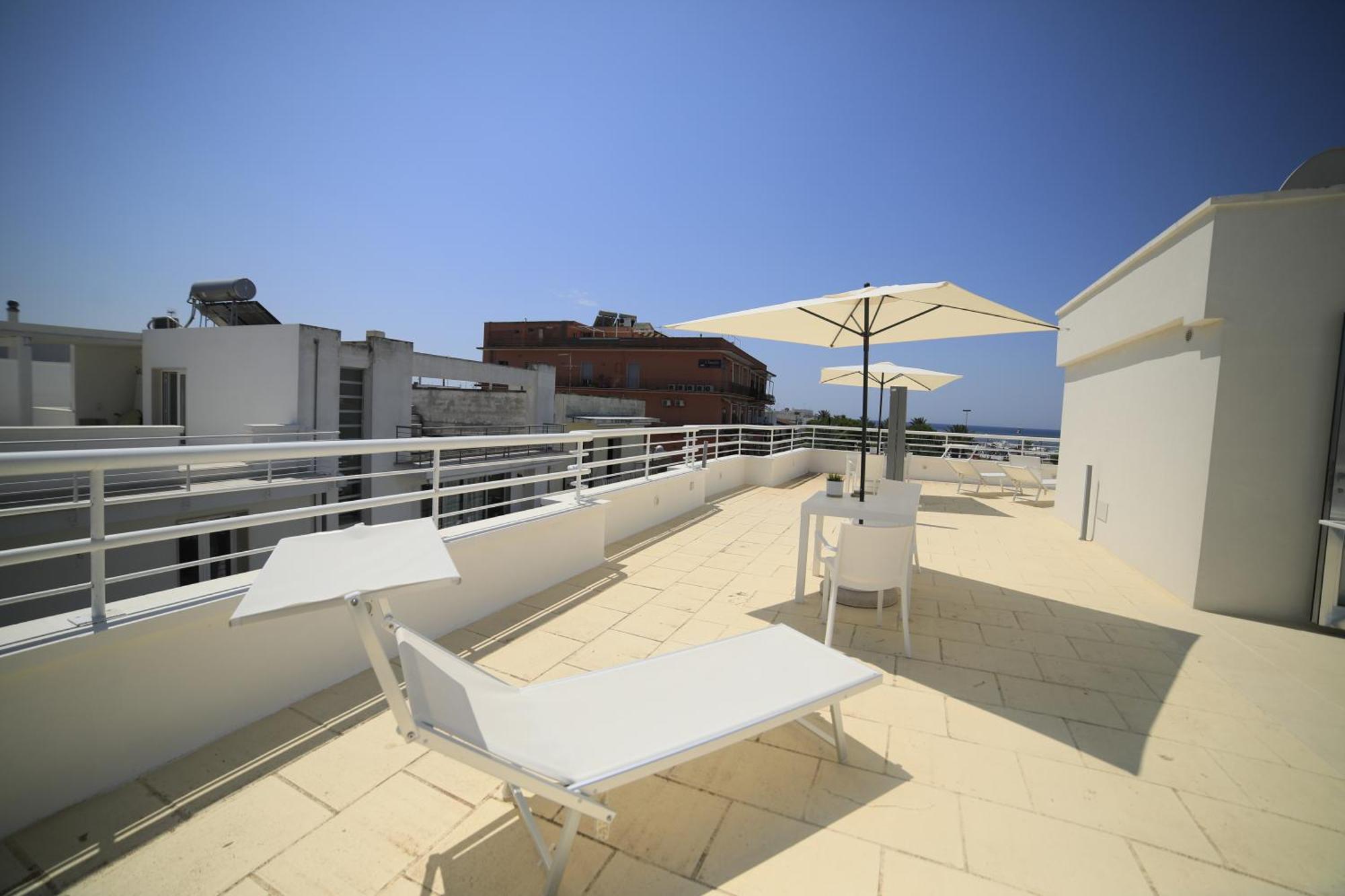 Riviera Luxury Rooms Порто-Чезарео Экстерьер фото