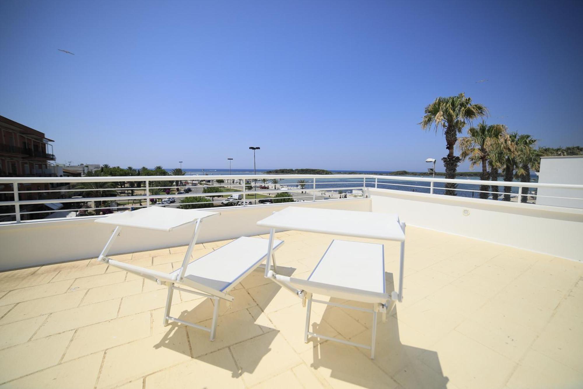 Riviera Luxury Rooms Порто-Чезарео Экстерьер фото