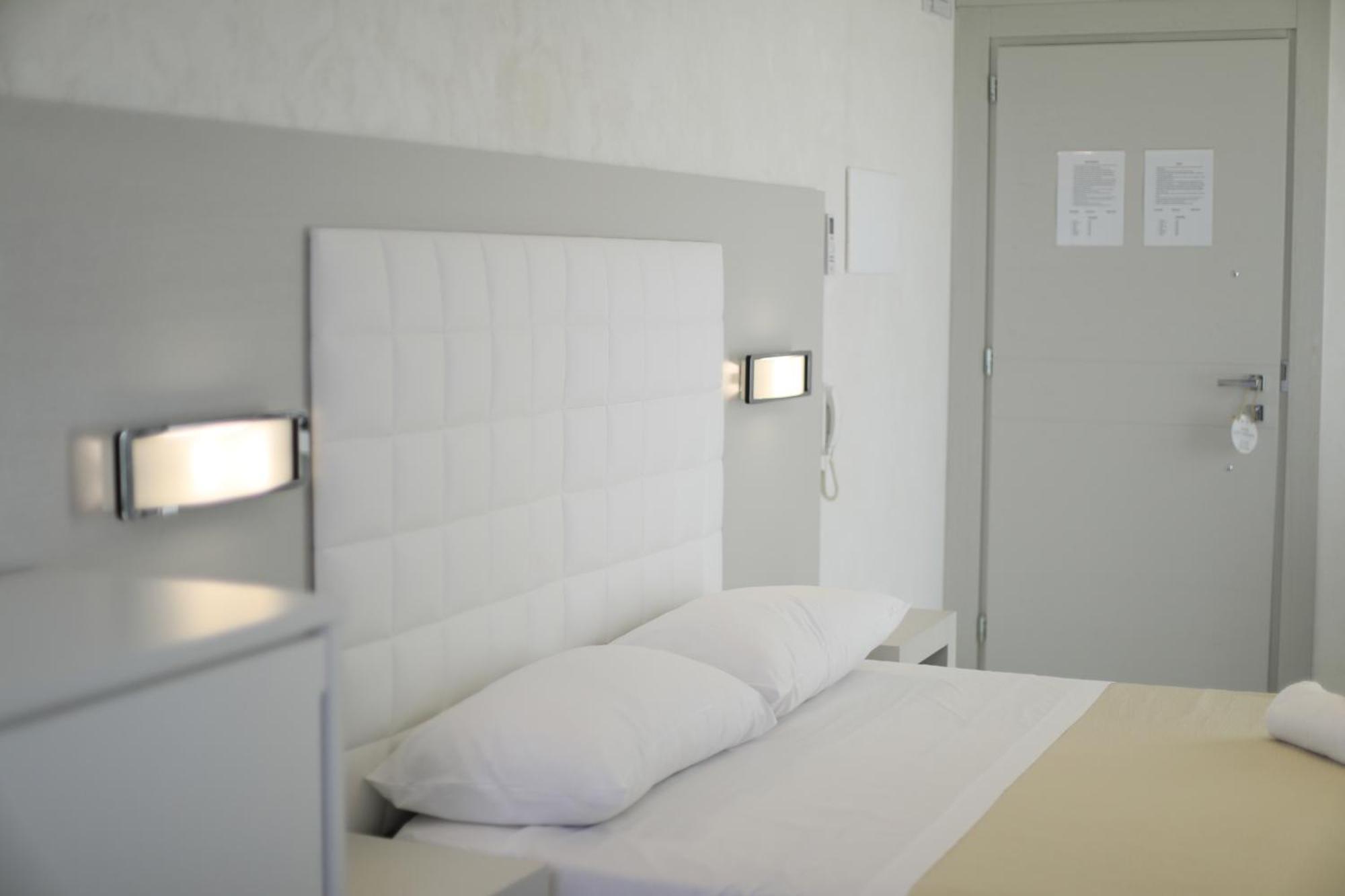 Riviera Luxury Rooms Порто-Чезарео Экстерьер фото