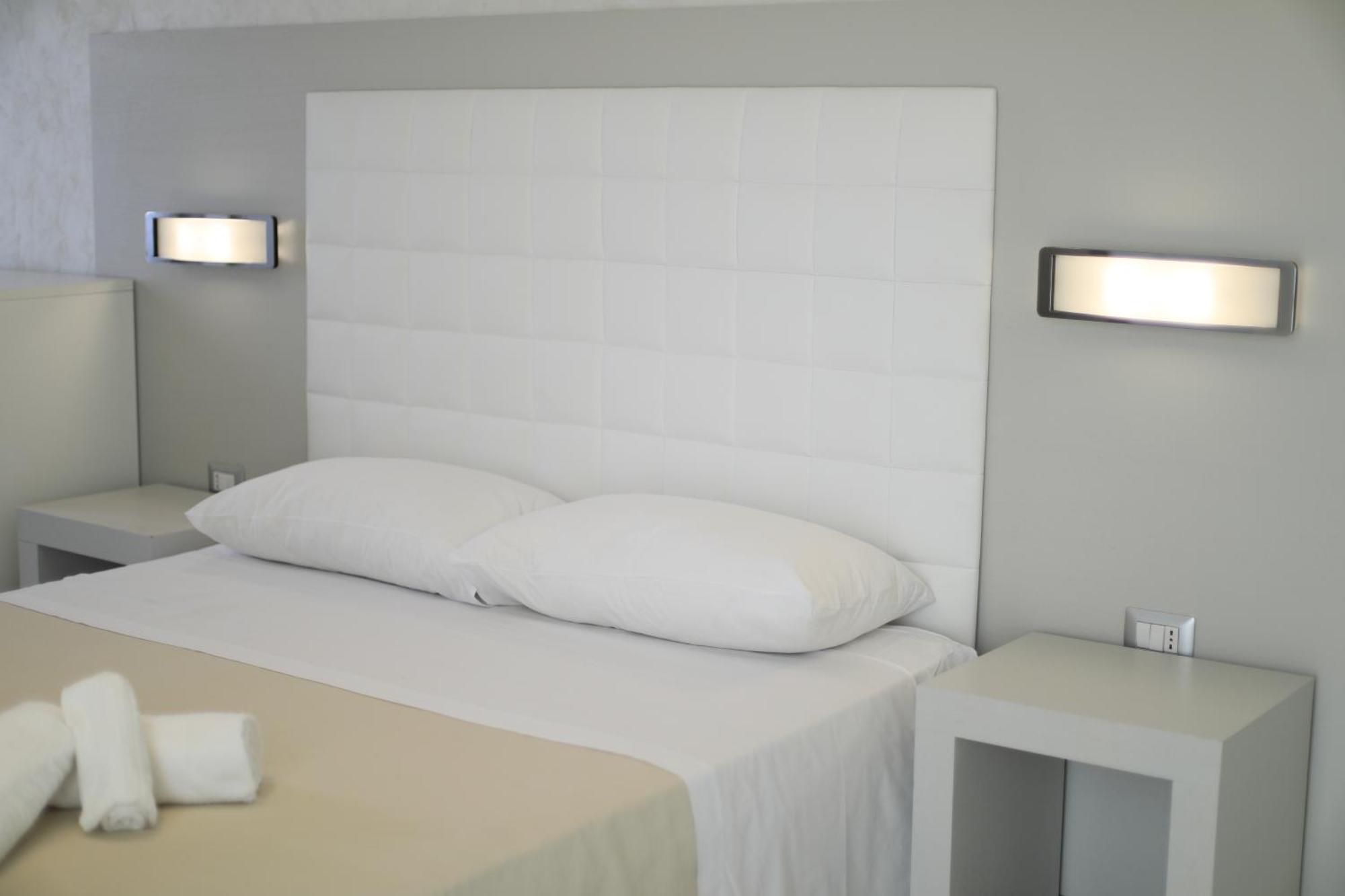 Riviera Luxury Rooms Порто-Чезарео Экстерьер фото