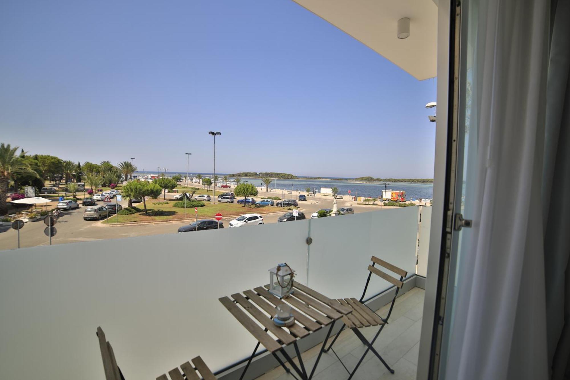 Riviera Luxury Rooms Порто-Чезарео Экстерьер фото
