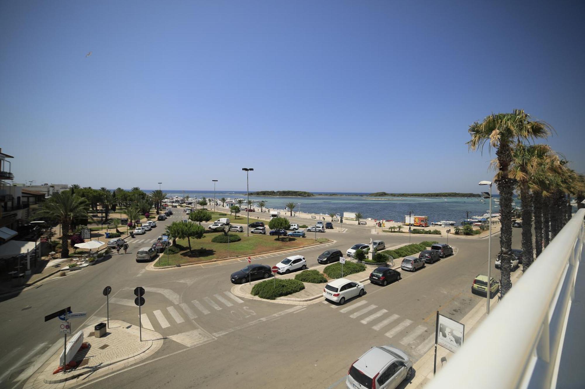 Riviera Luxury Rooms Порто-Чезарео Экстерьер фото