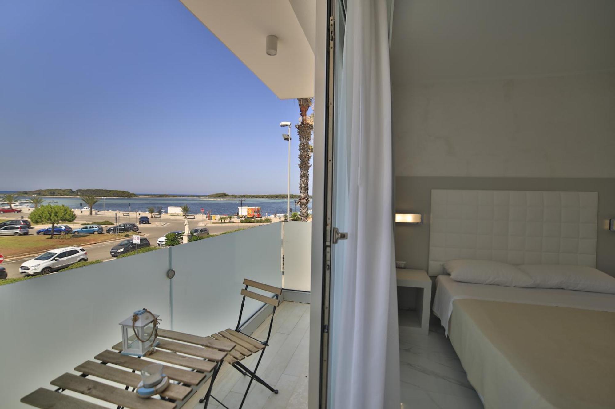 Riviera Luxury Rooms Порто-Чезарео Экстерьер фото